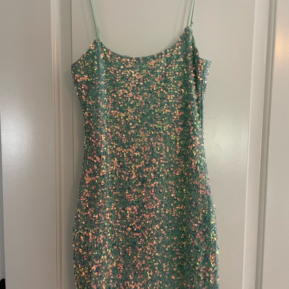 Homecoming Dress - Picture 2 of 3